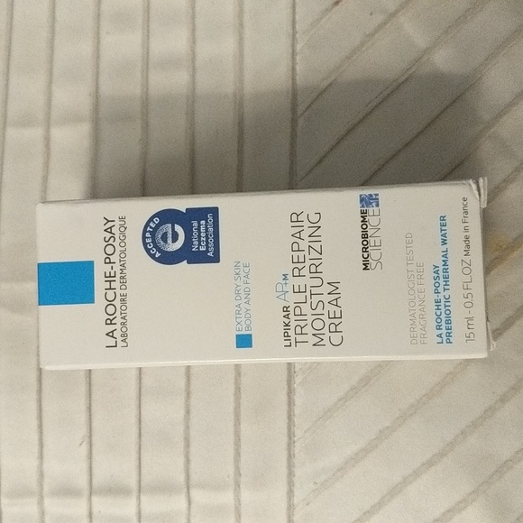 La ROCHEPOSAY Skincare Triple Repair Moisturizing Cream Poshmark